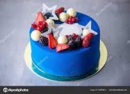 青いケーキ