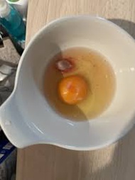 卵の殻が混入してしまった料理、あなた 食べれない