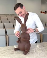 Amaury Guichon(チョコレートの彫刻を作る職人)